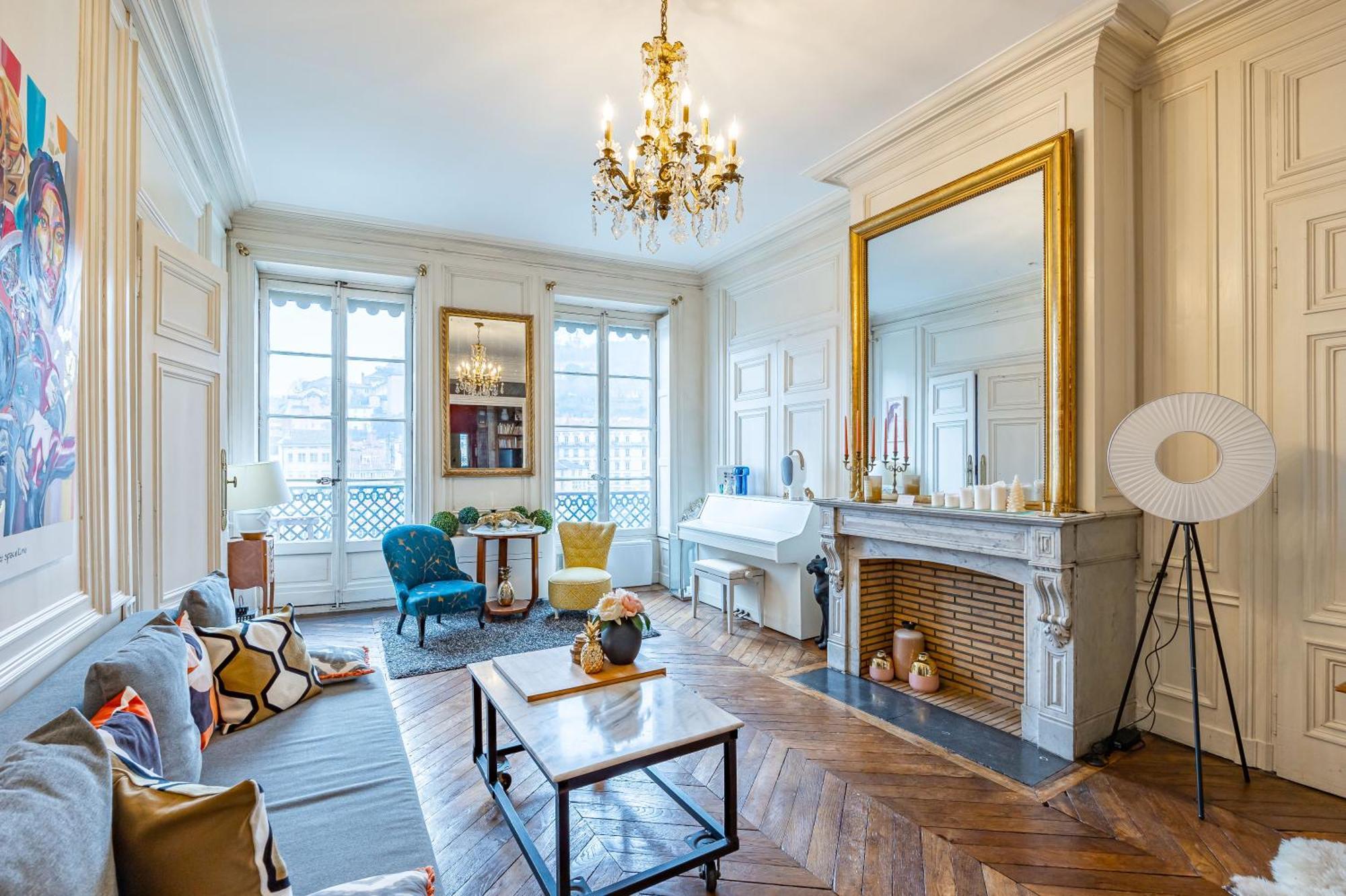 Appartement Haussmannien d’Artiste, exception, quai de Saône balcon+Parking Lião Exterior foto